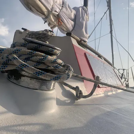 Botel Voilier A Porquerolles *