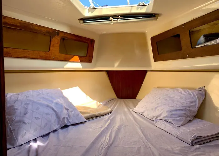 Voilier A Porquerolles * Hyères