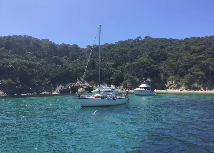 Voilier A Porquerolles Botel *