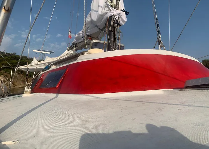 Voilier A Porquerolles ספינת מלון *