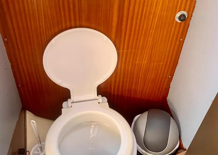 Voilier A Porquerolles Hyeres